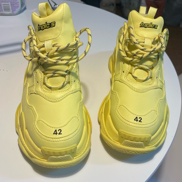 Zapatos Balenciaga Originales….modelo TRIPLE S….Size 9.5/42 Casi nuevos…. - Picture 2 of 7